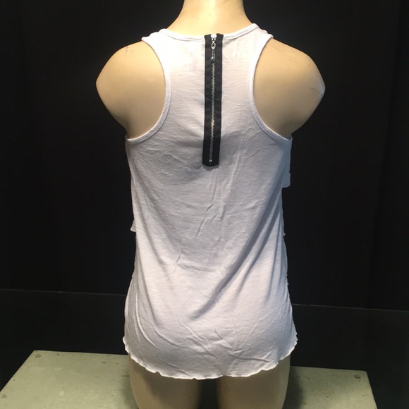 🎀 3 for 20 White ruffle tank - Picture 2 of 4